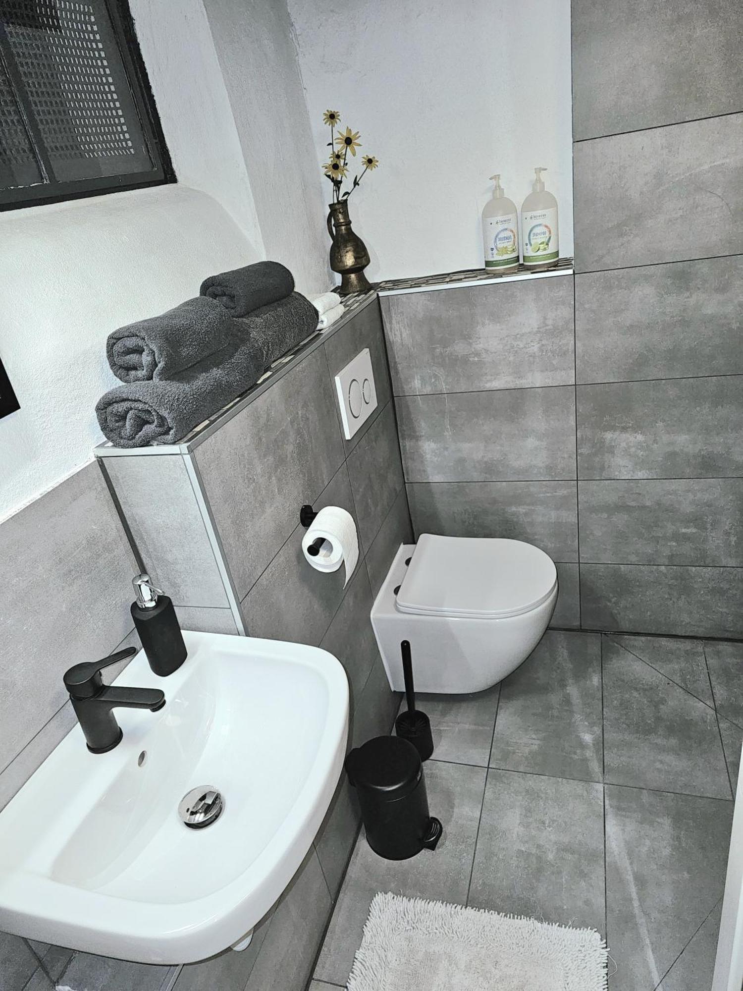 Zimmer Mit Charme Mond Nuremberg Ngoại thất bức ảnh